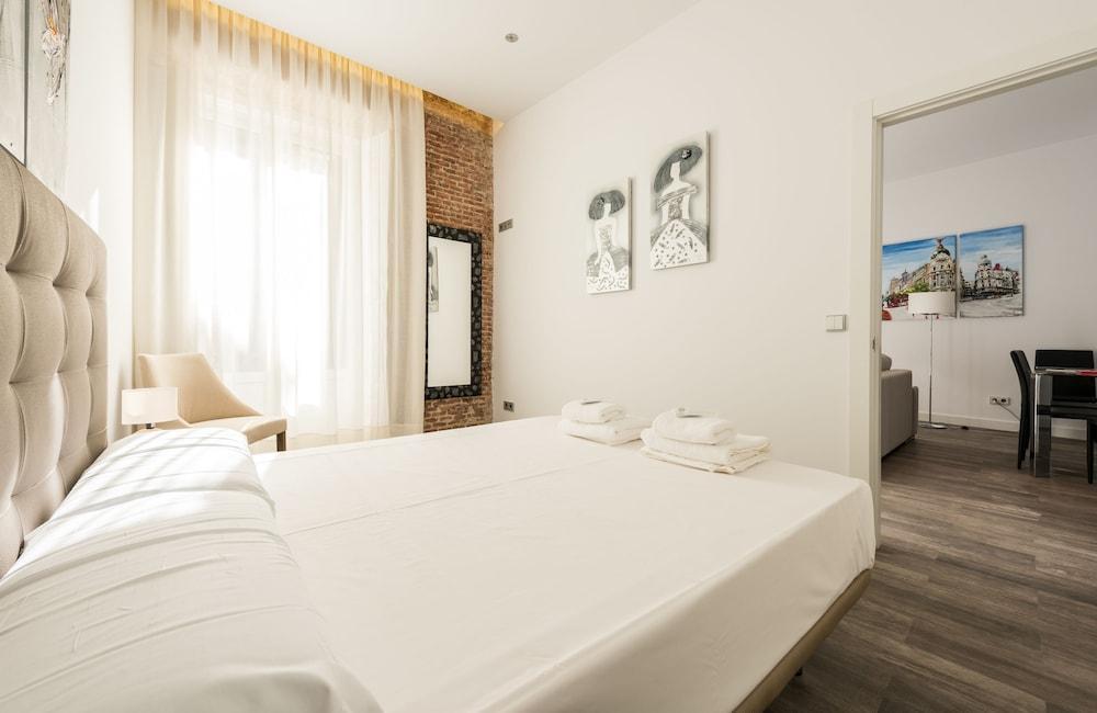 Puerta Del Sol City Center IV C Madrid Exterior photo